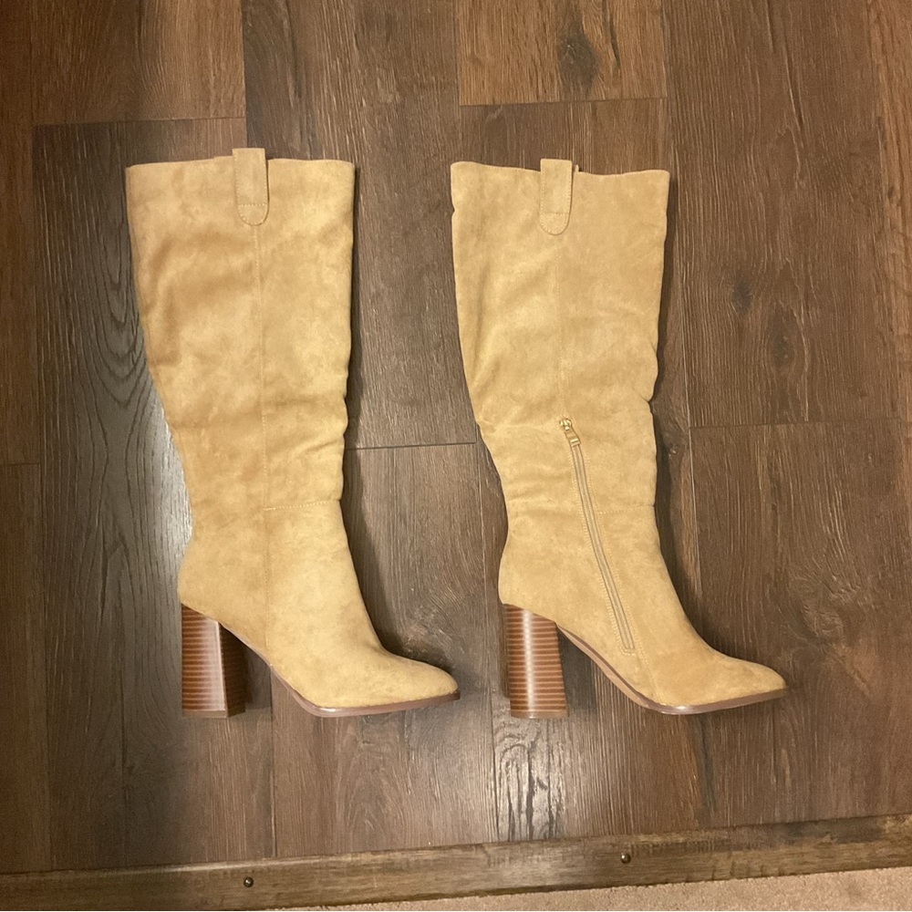 Suede Over-The-Knee Block Heel Boots in Taupe - Picture 4 of 5